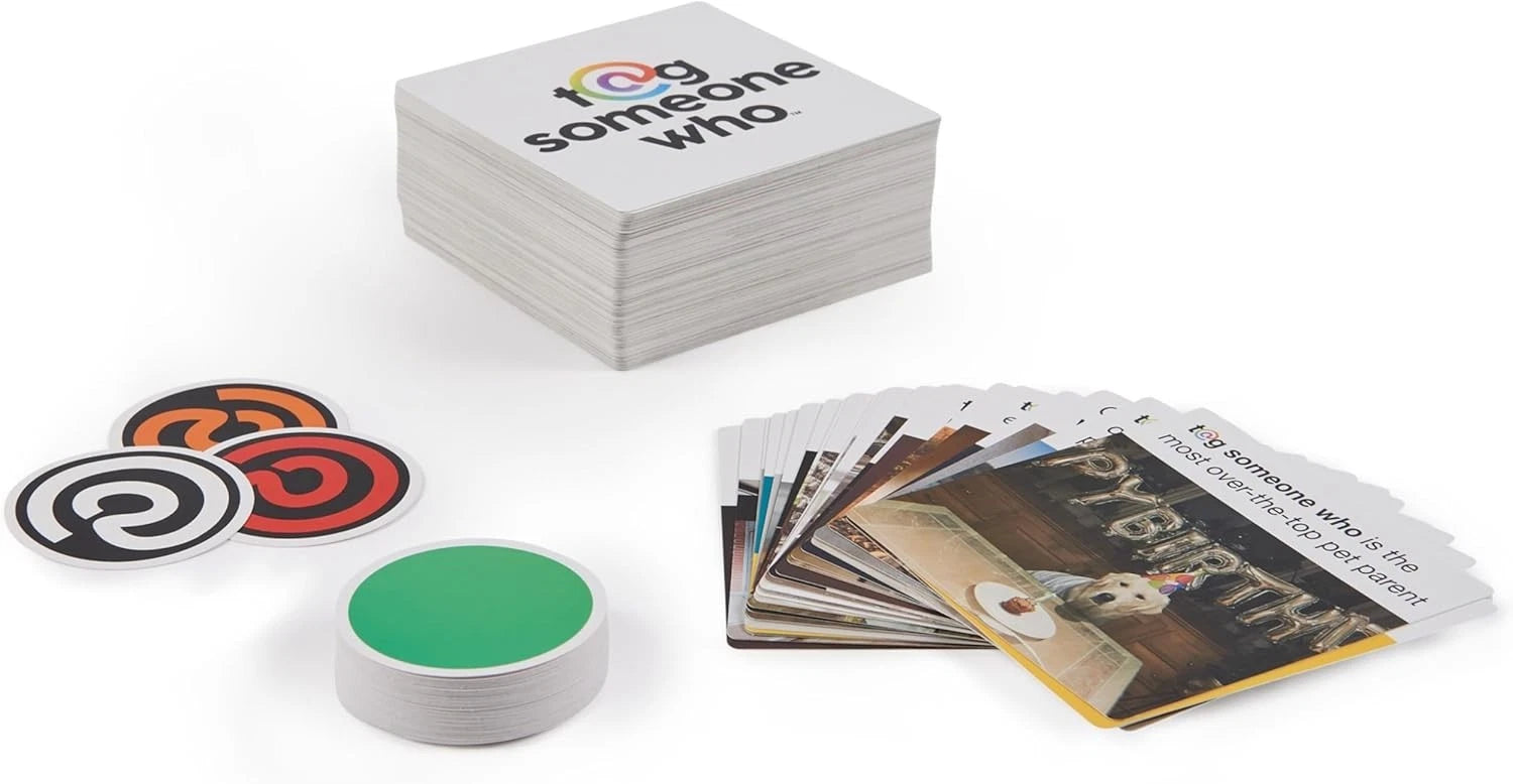 Spin Master - Tag Someone Who - The Online Phenomenon Game